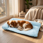 Perro durmiendo plácidamente en la cama refrescante - PawCareShop